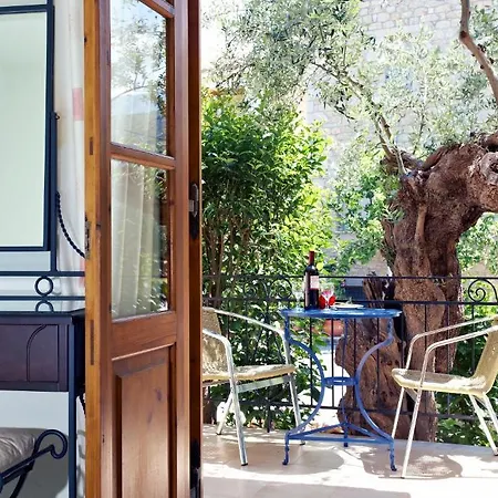 Отель Anniska Кардамили